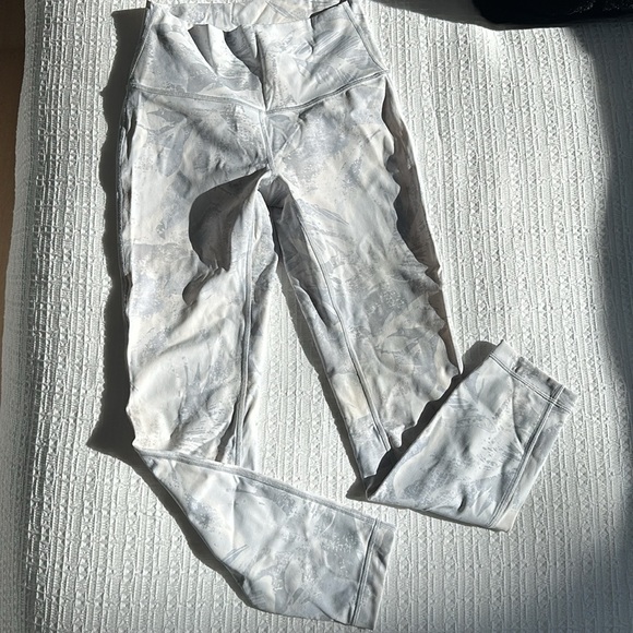 Lululemon leggings - Picture 2 of 4